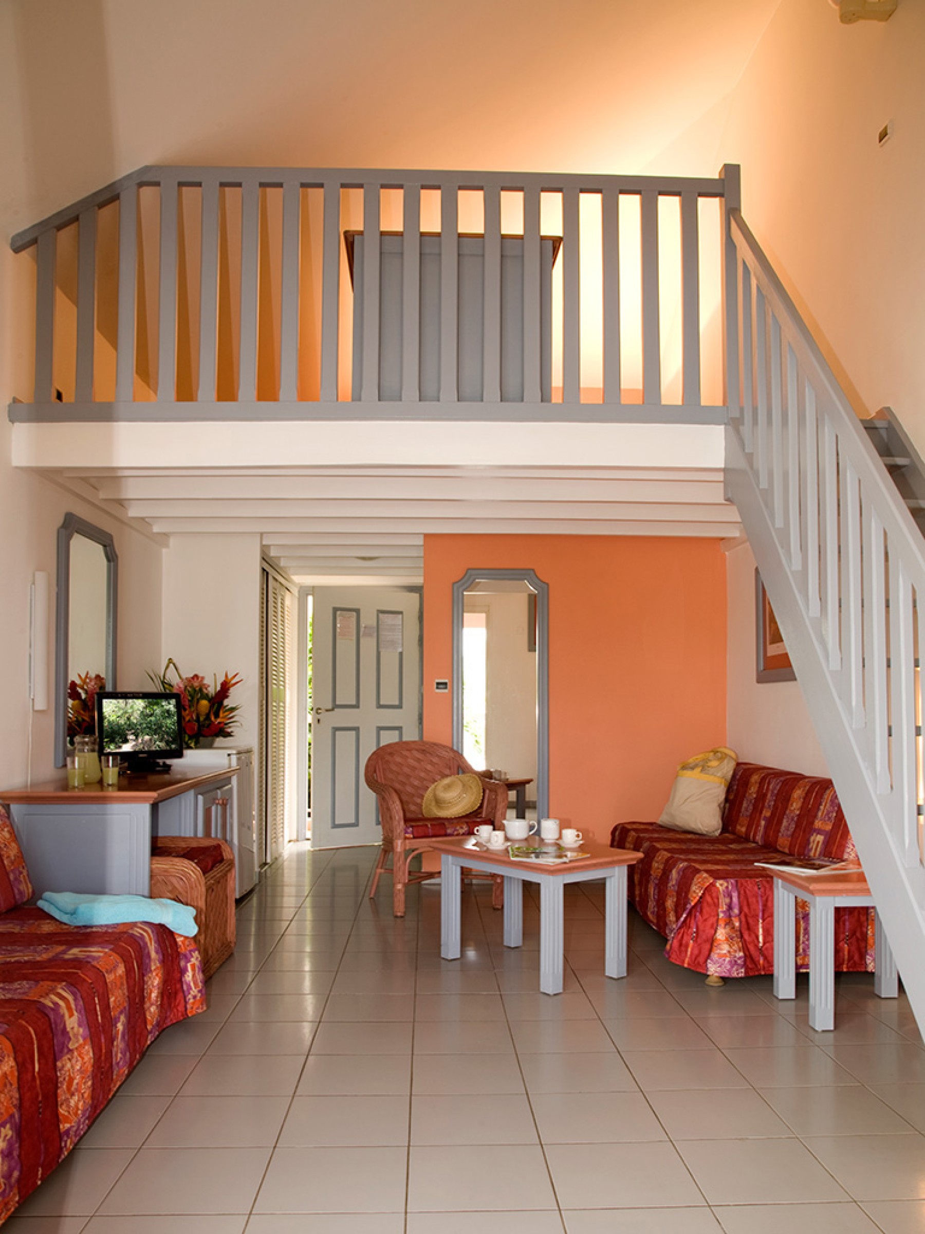 Studio mezzanine